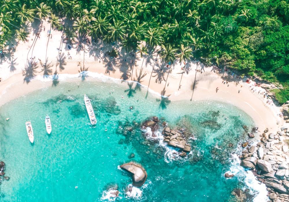 Vista aérea del Parque Nacional Tayrona en Santa Marta.