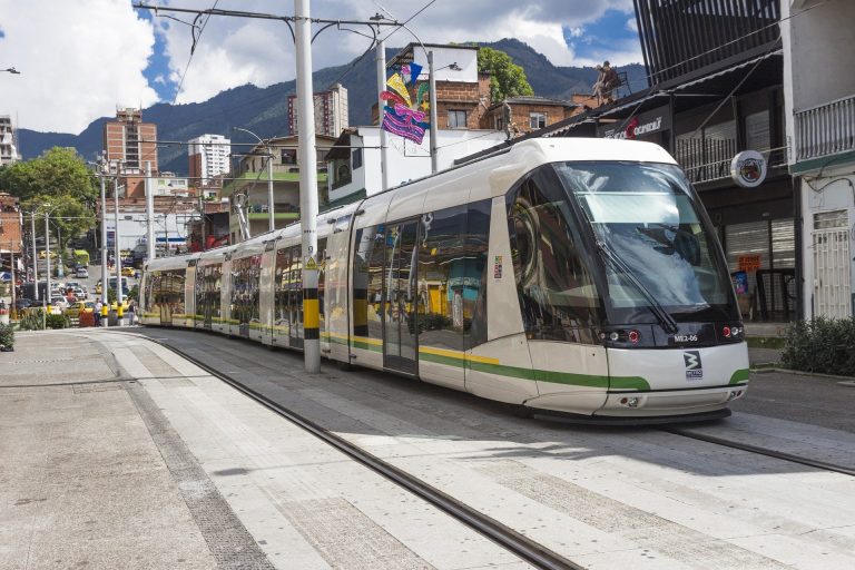 Parque de los Deseos: Conoce un perfecto lugar para relajarte en Medellín