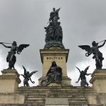 1200px-Monumento_a_Simón_Bolívar,_Puente_de_Boyacá.