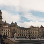 Plaza_de_Bolívar,_Bogotá,_Colombia