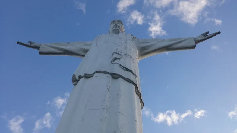 5 razones para visitar el Santuario Virgen de La Playa en Nariño