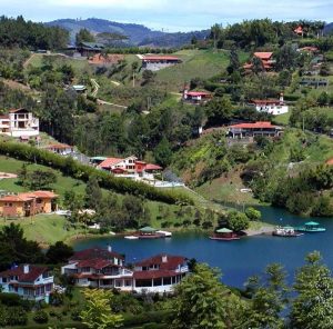 lago calima