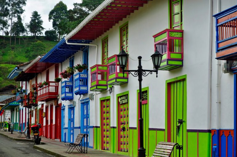 10 destinos a los que no puedes llegar en avión en Colombia