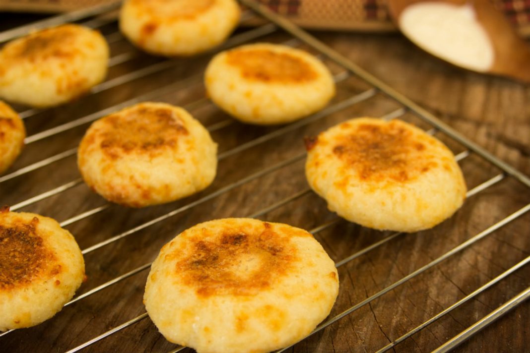Arepas colombianas 7 preparaciones que no conocías de esta emblemática receta