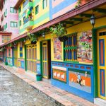 Casas decoradas y coloridas en Guatapé, Antioquia