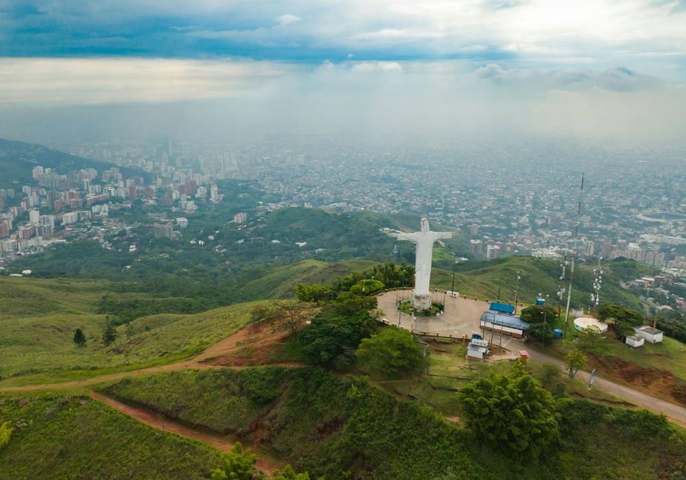 El Cristo Rey de Cali: Un monumento con vista al Valle del Cauca ...